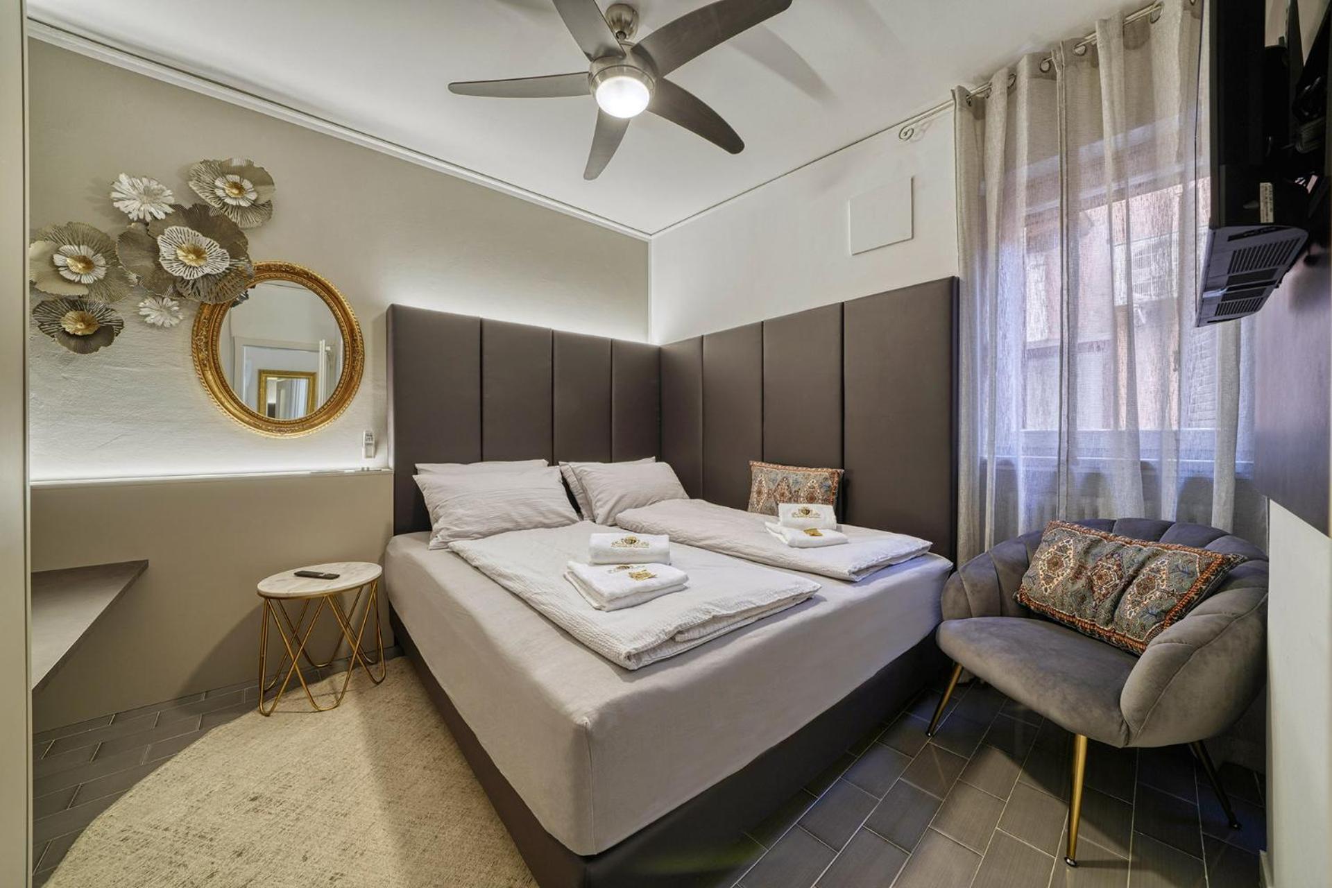 City Central Apartment Romantic Lakefront Balcony - Malcesine - Porto Vecchio 11 Екстер'єр фото