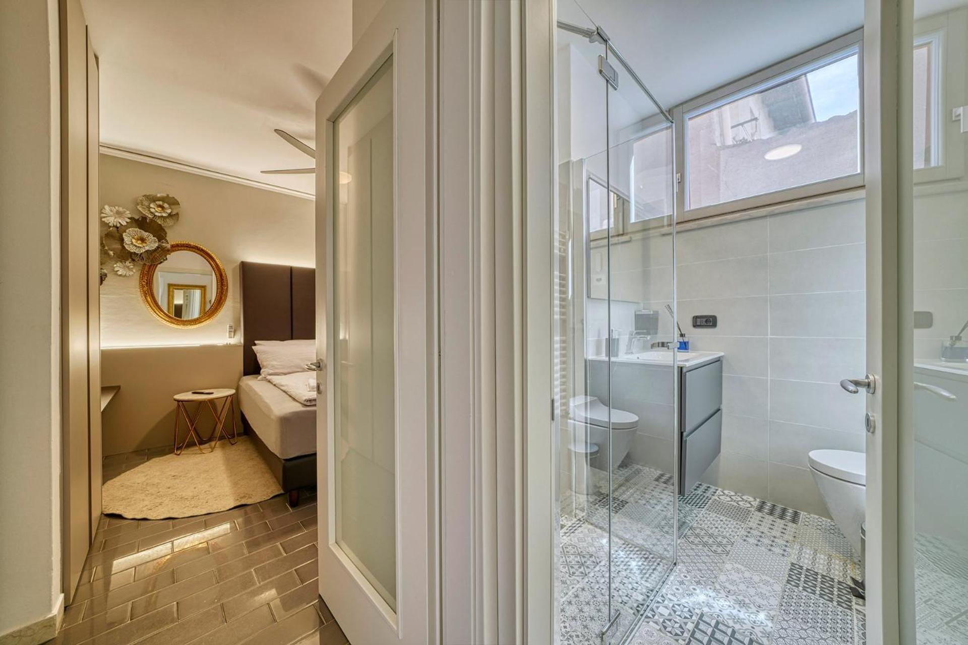 City Central Apartment Romantic Lakefront Balcony - Malcesine - Porto Vecchio 11 Екстер'єр фото